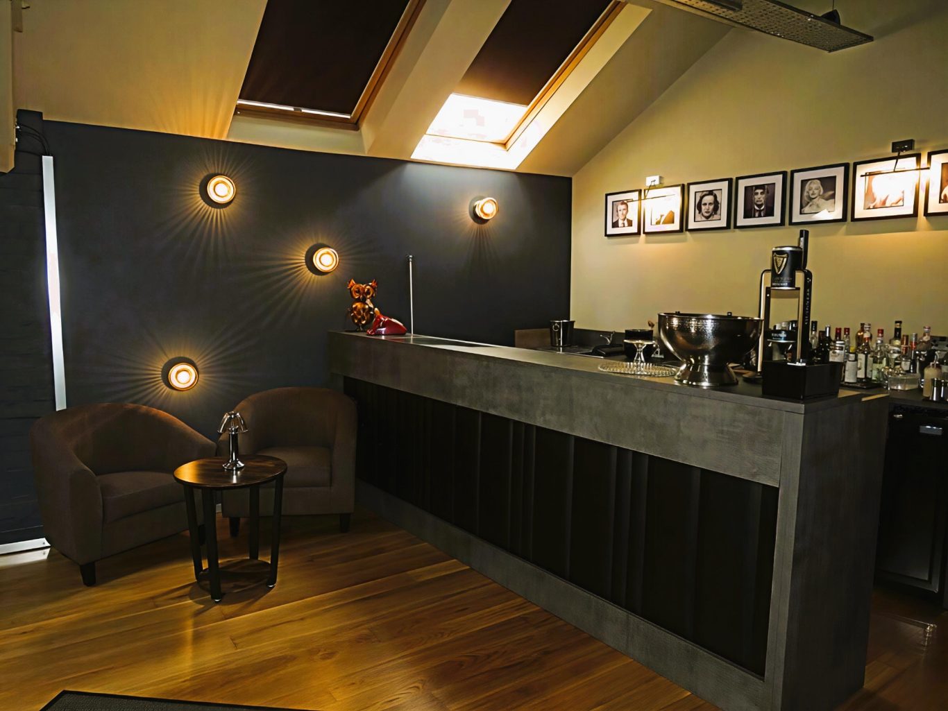 (6) Upstairs Bar Area Red Door Bistro Upstairs Bar